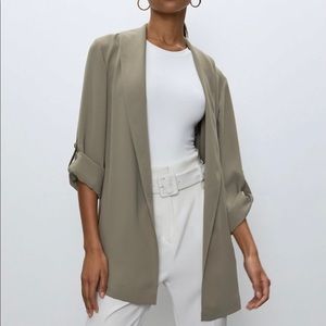 Aritzia kahlo robe